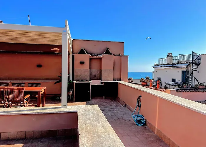 La Terrazza Di Rino 内图诺
